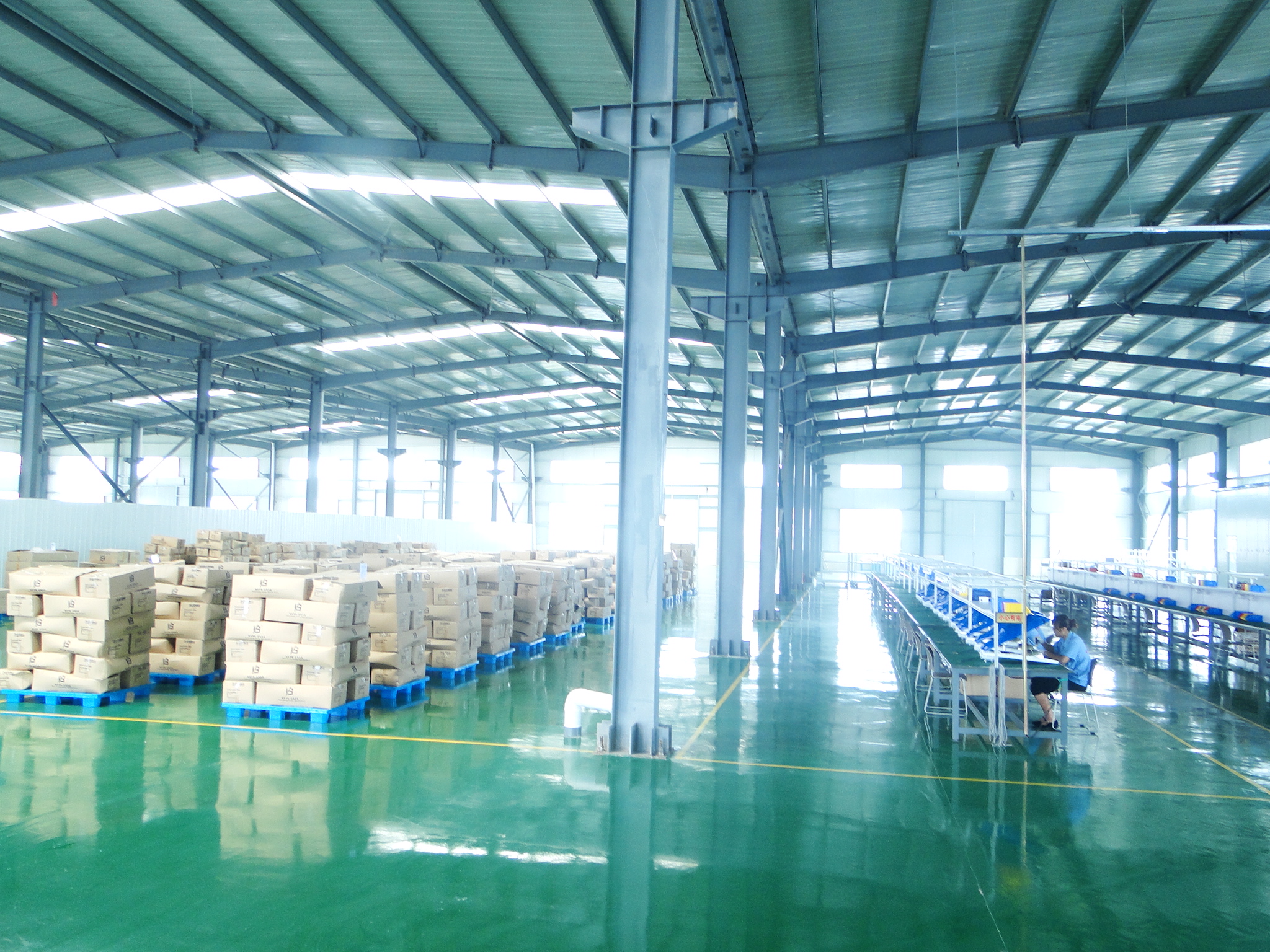 挂牌企业 | 300345 佰仕达 纳米节能技术如何“点亮未来”与铁路隔离栅领域的新机遇